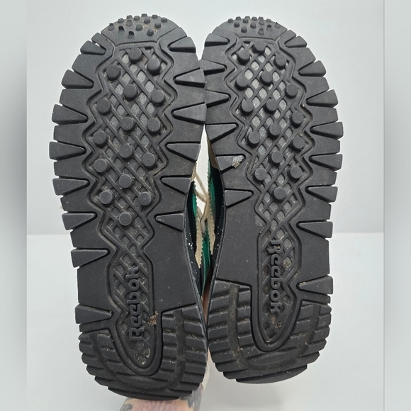 Reebok | Classic Leather Legacy 'Splatter Paint' utility beige sneakers WMS 7.5 - Picture 13 of 13